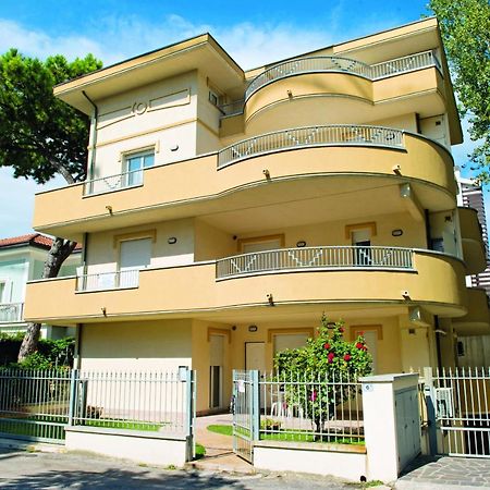Residenza Raggio Apartment Riccione Exterior photo